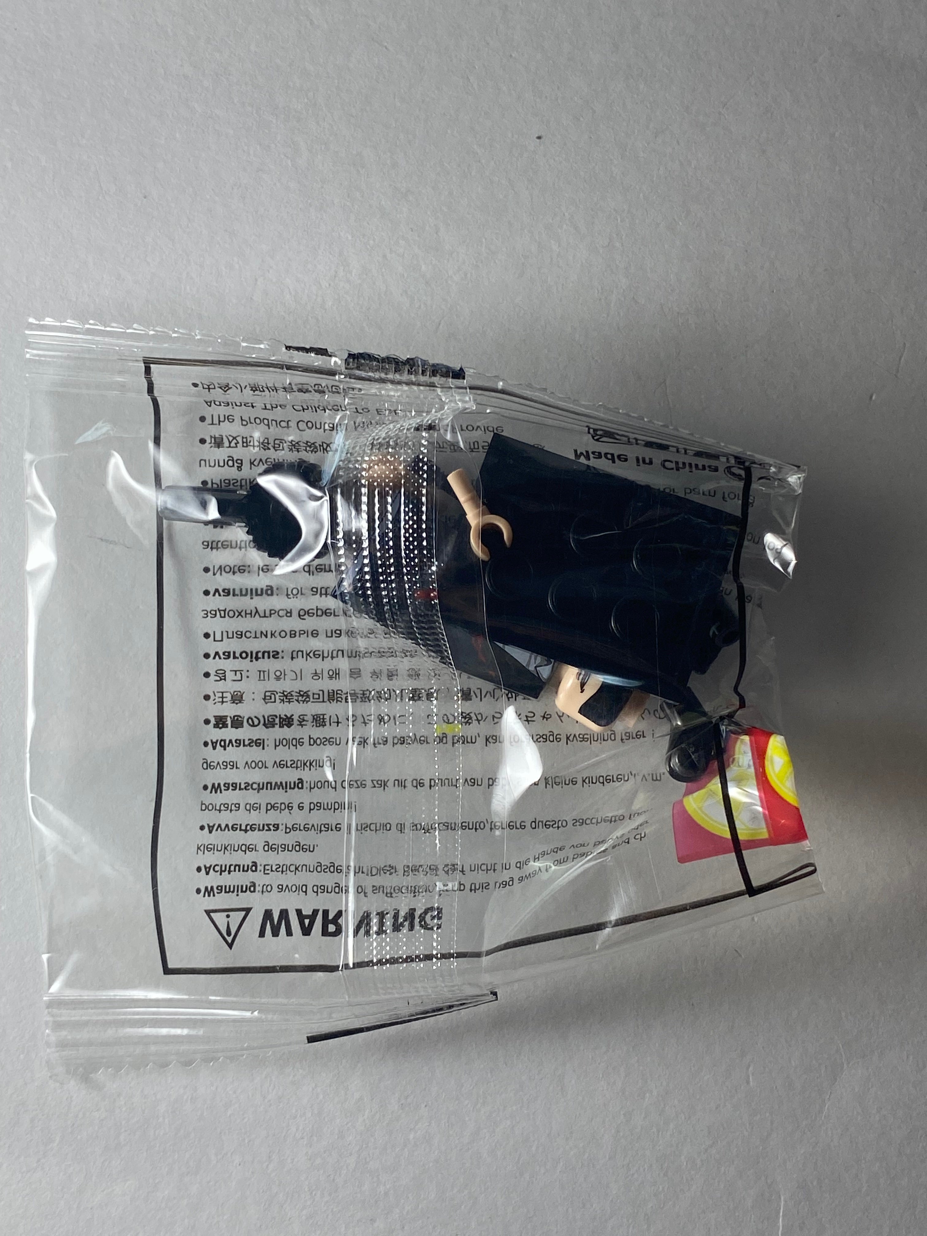 Gun Devil Aki Hayakawa