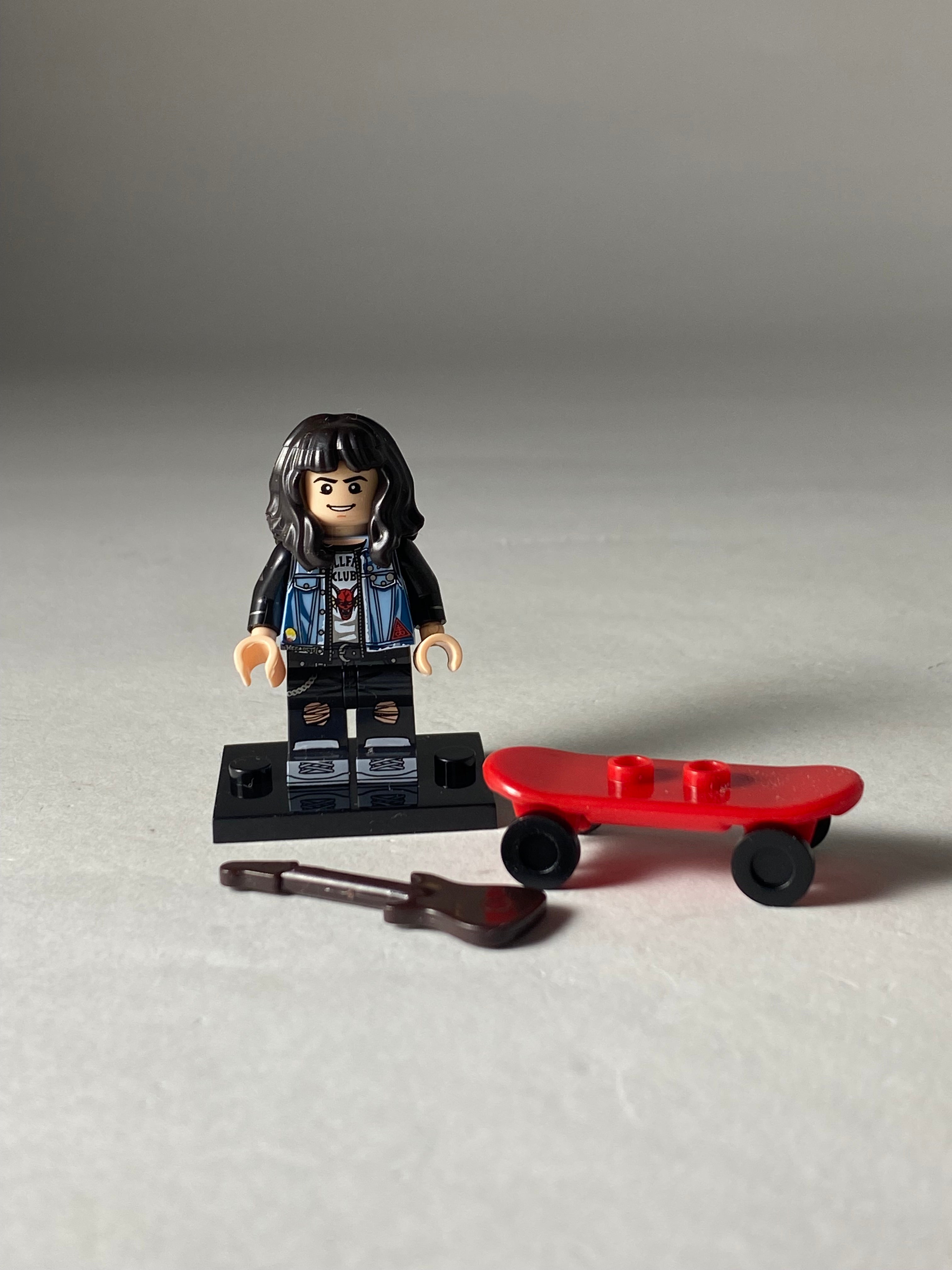 Eddie Munson - Figurine Type Lego Stranger Things 2