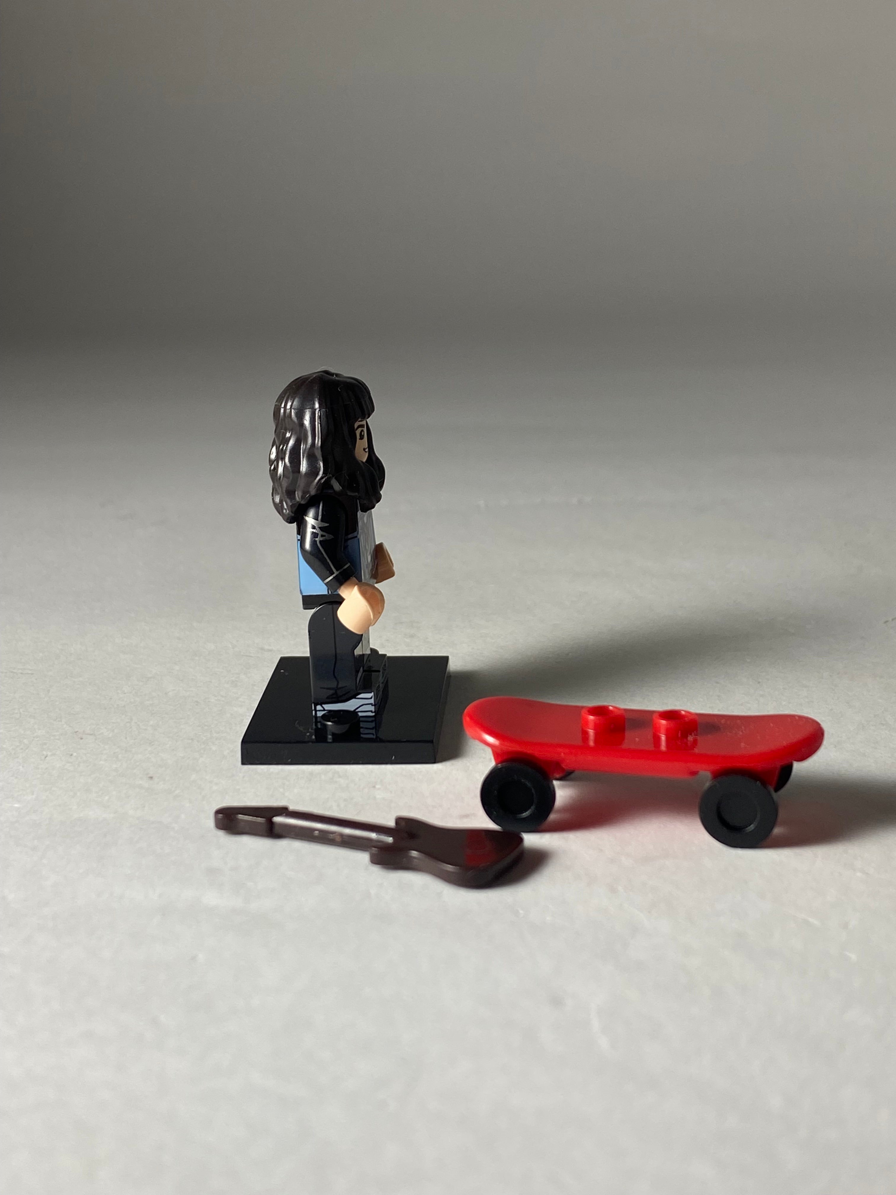 Eddie Munson - Figurine Type Lego Stranger Things 2