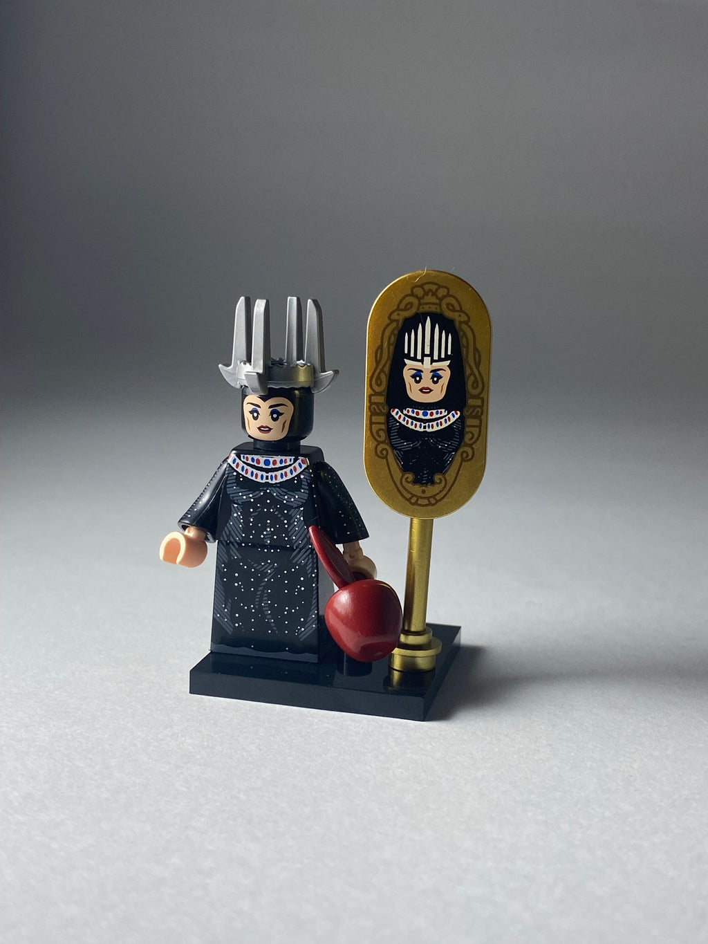 Evil Queen Grimhilde