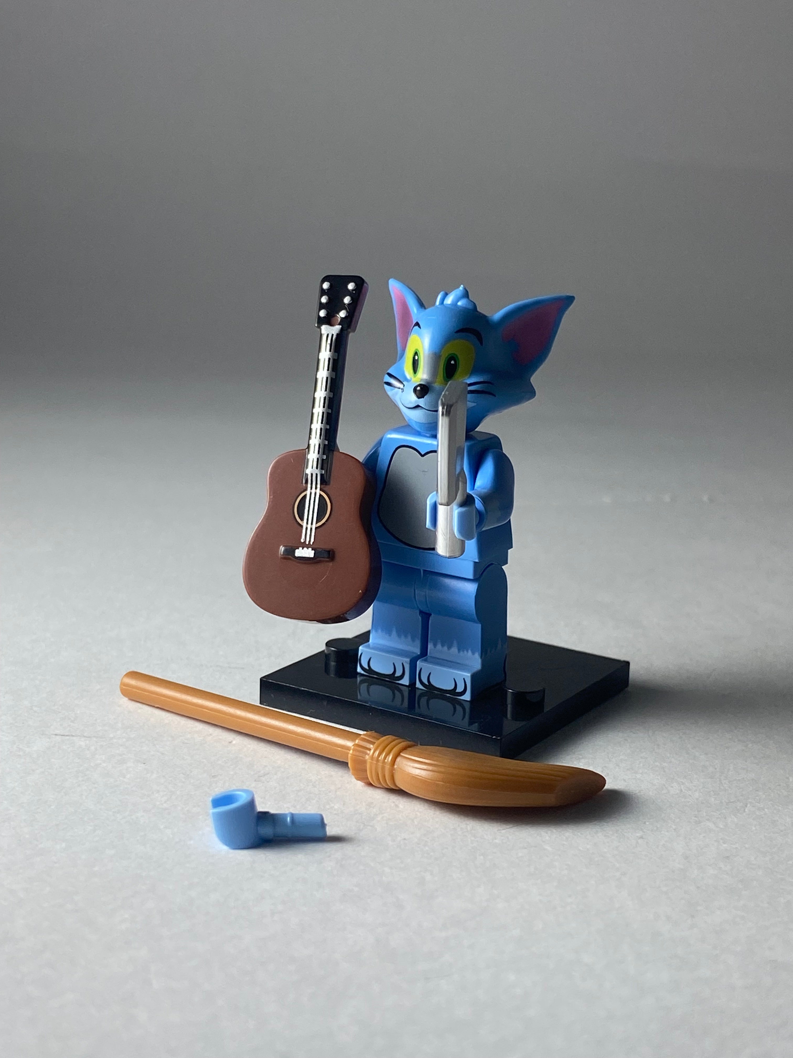 Tom