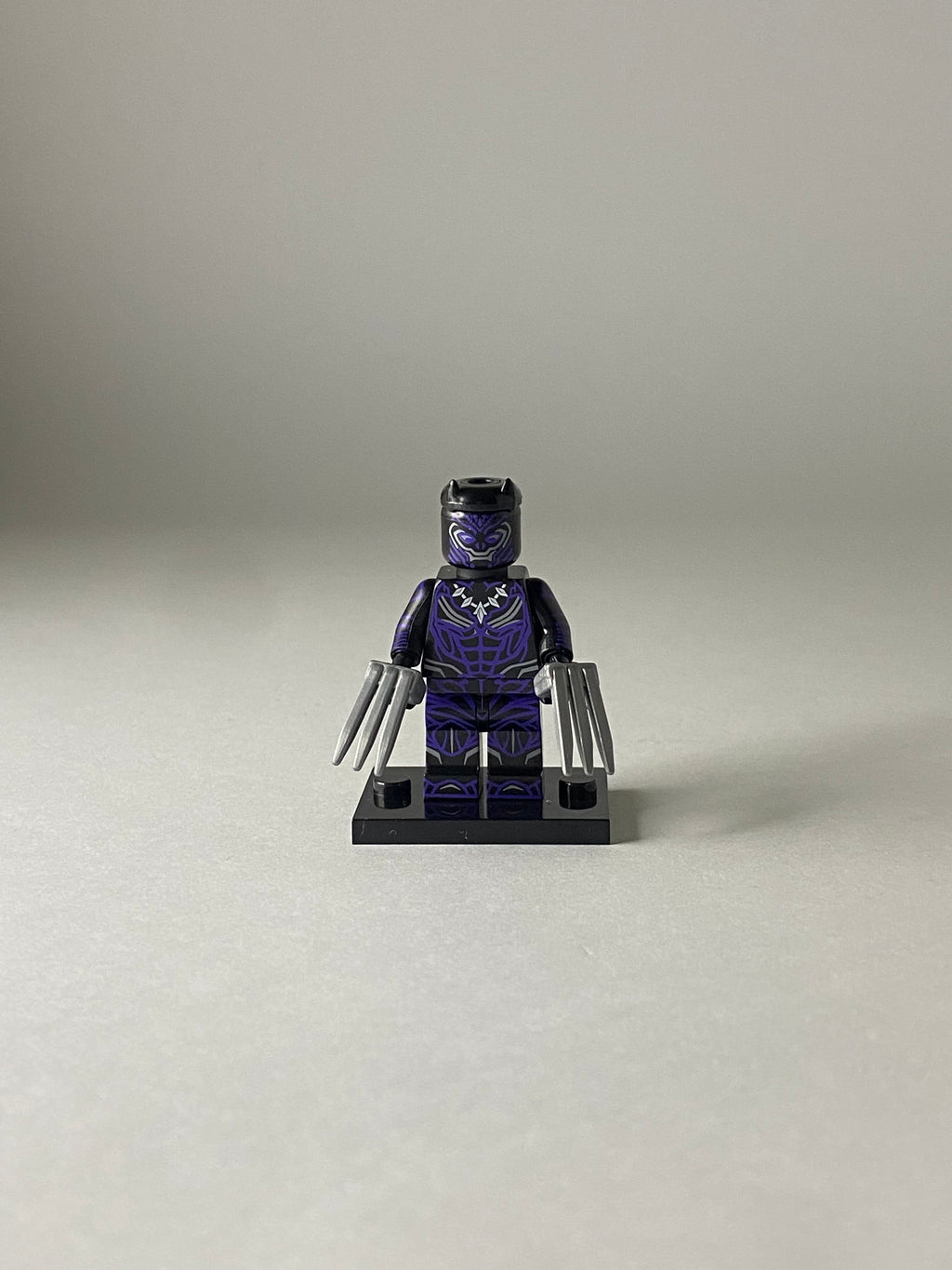 Black Panther violet