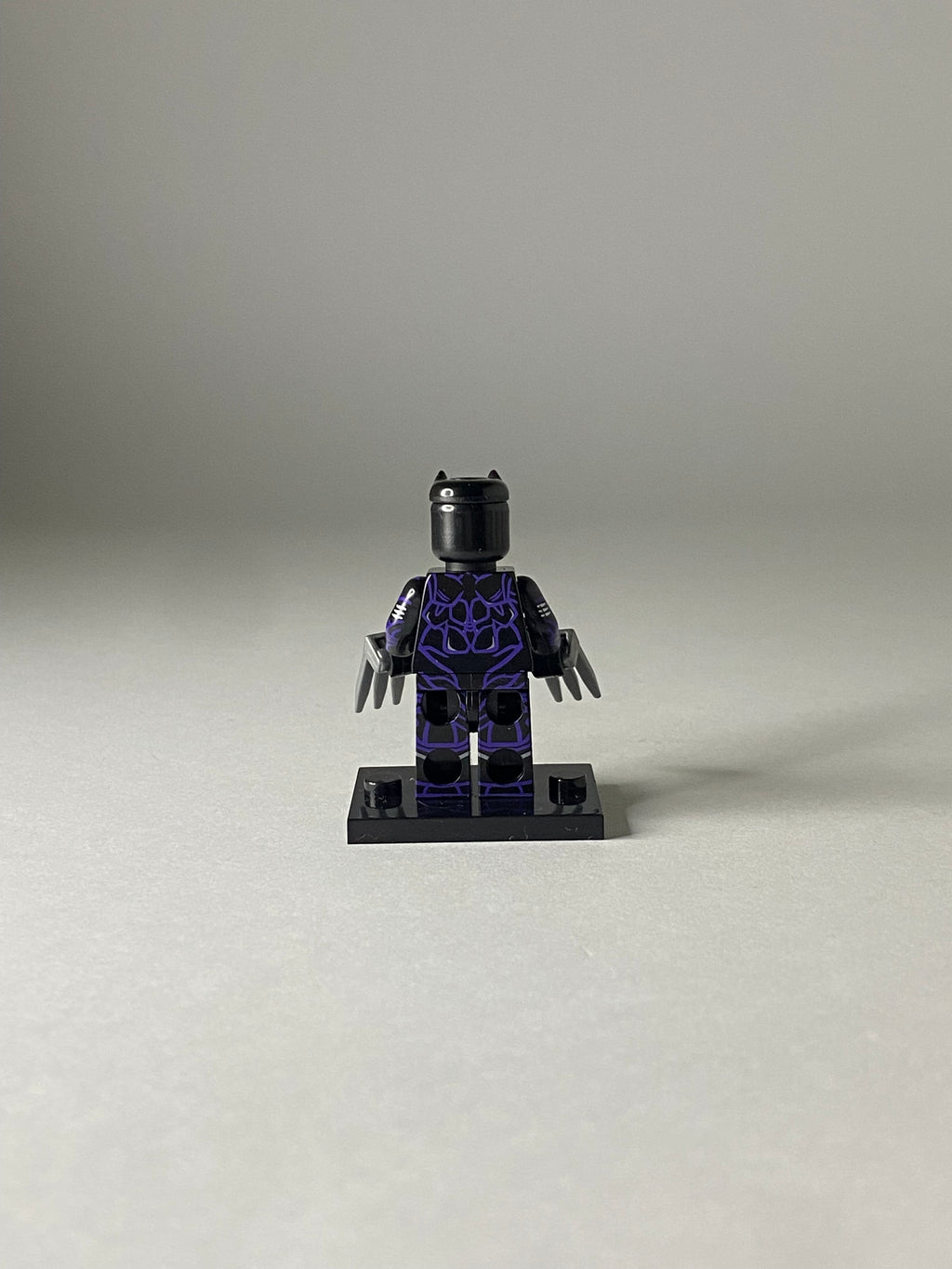 Black Panther violet