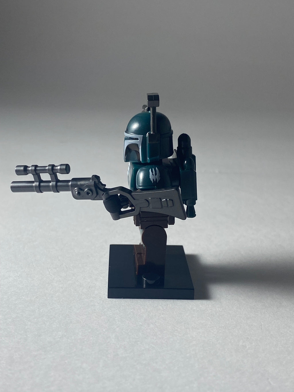 Mandalorian Green Warrior