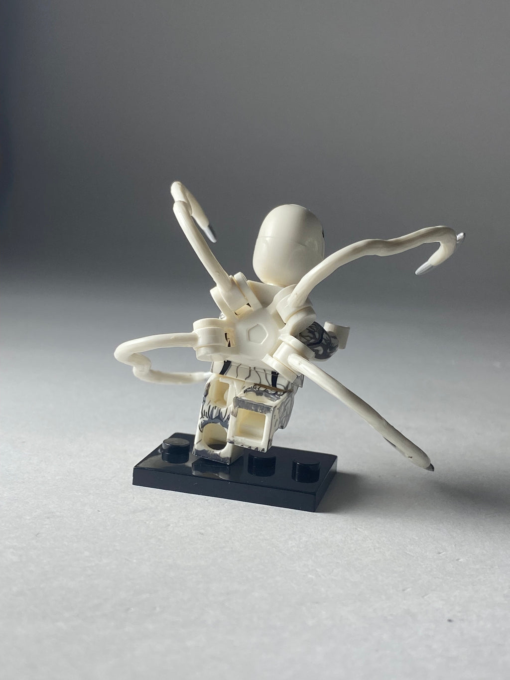 Anti Venom 4