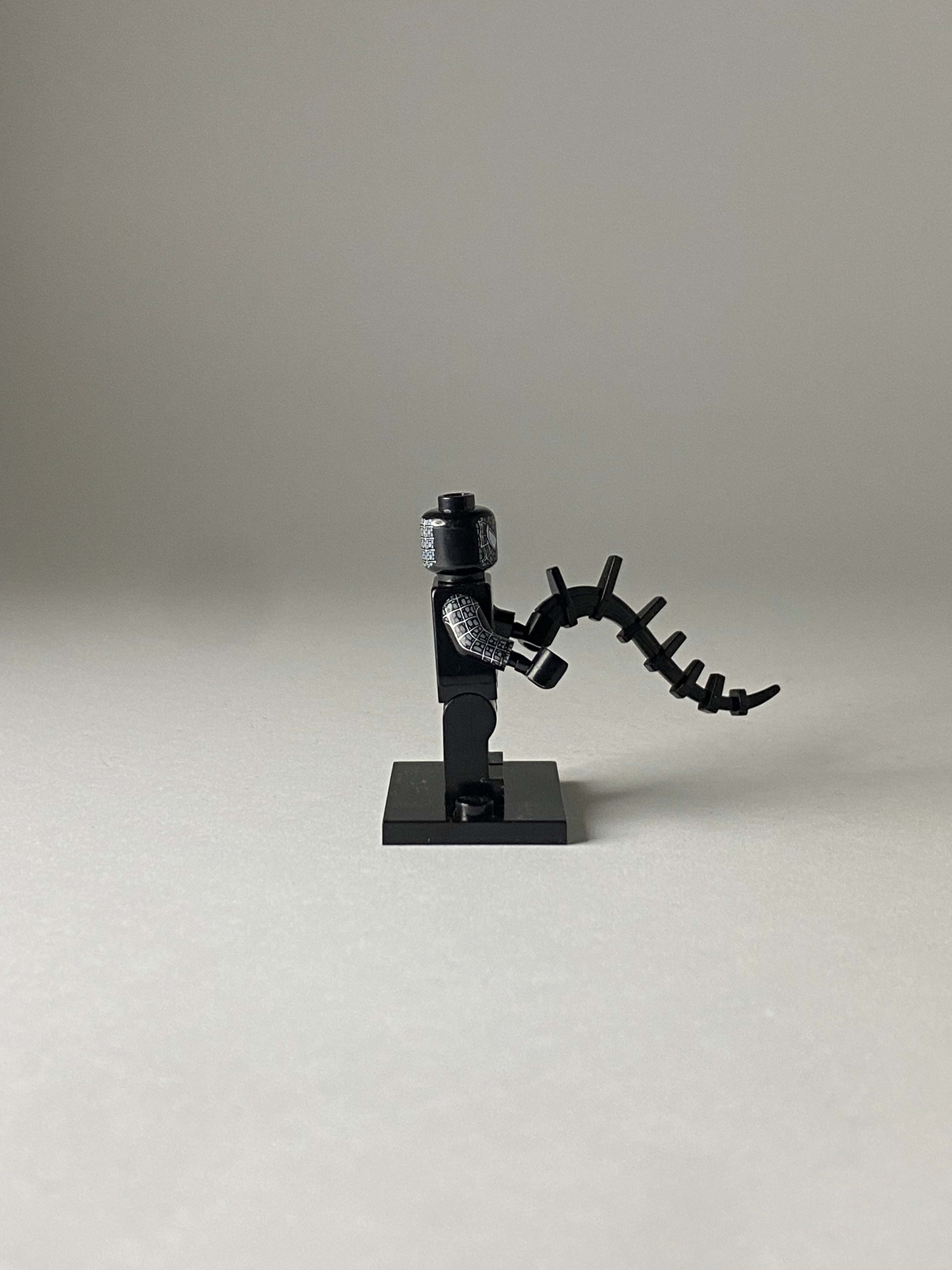 Spiderman Half black Half Venom