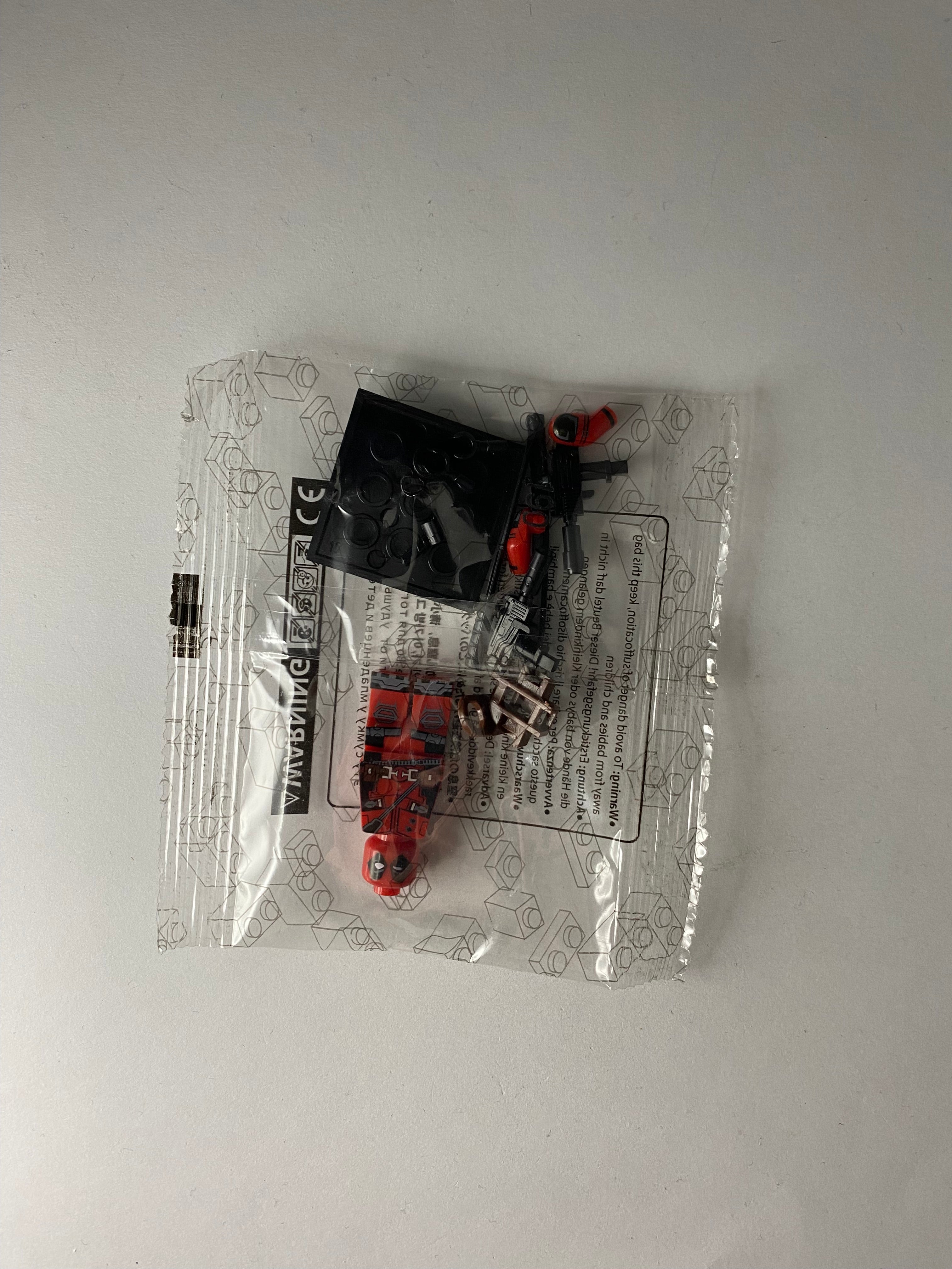 Deadpool armed