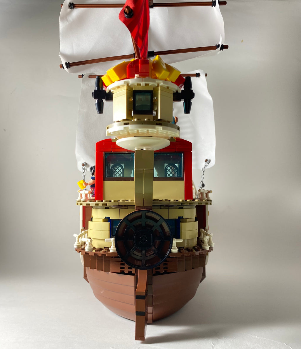 Thousand Sunny Ship nave and Mugiwara crew