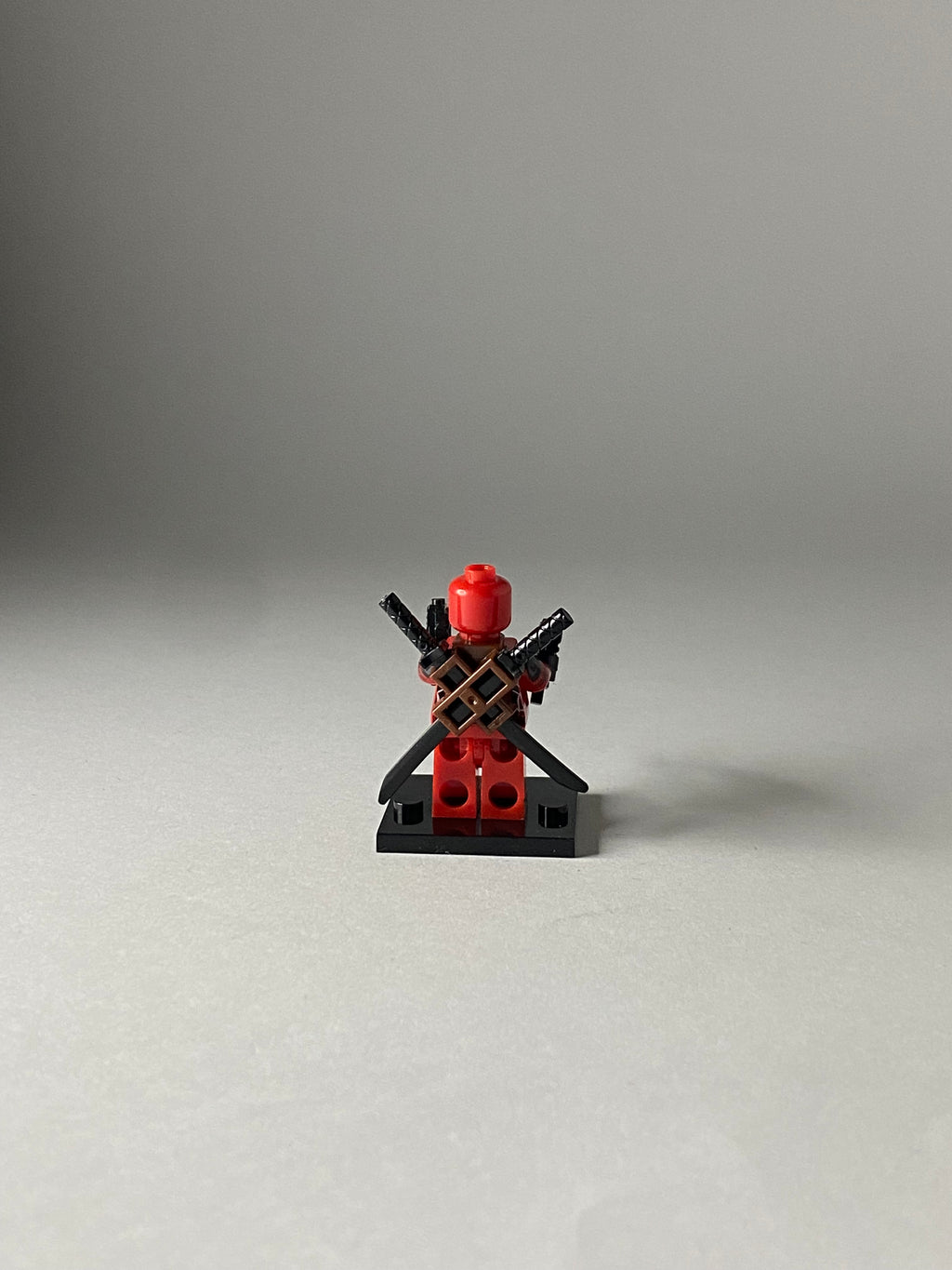 Deadpool armed