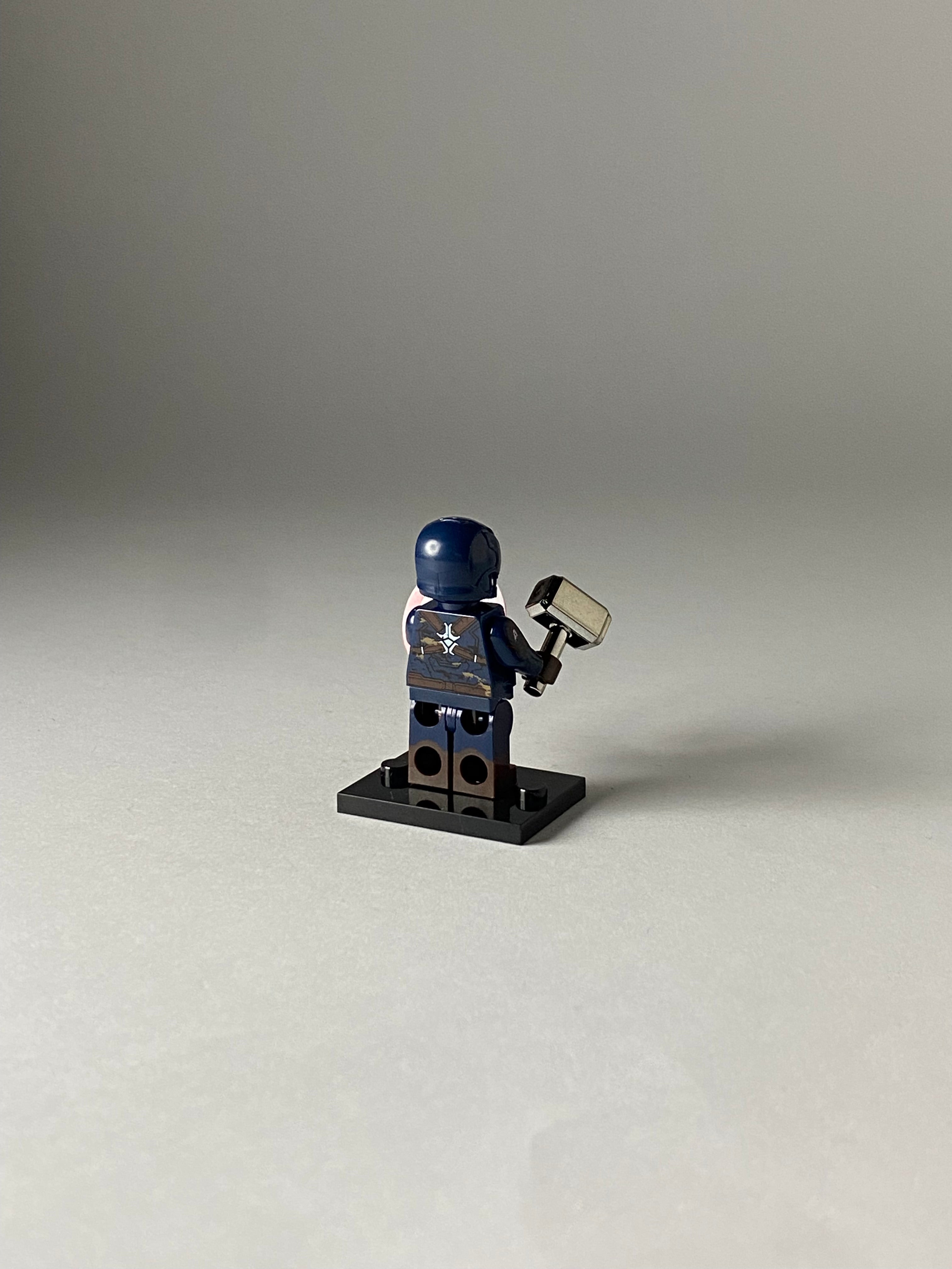 Captain America mjolnir 3