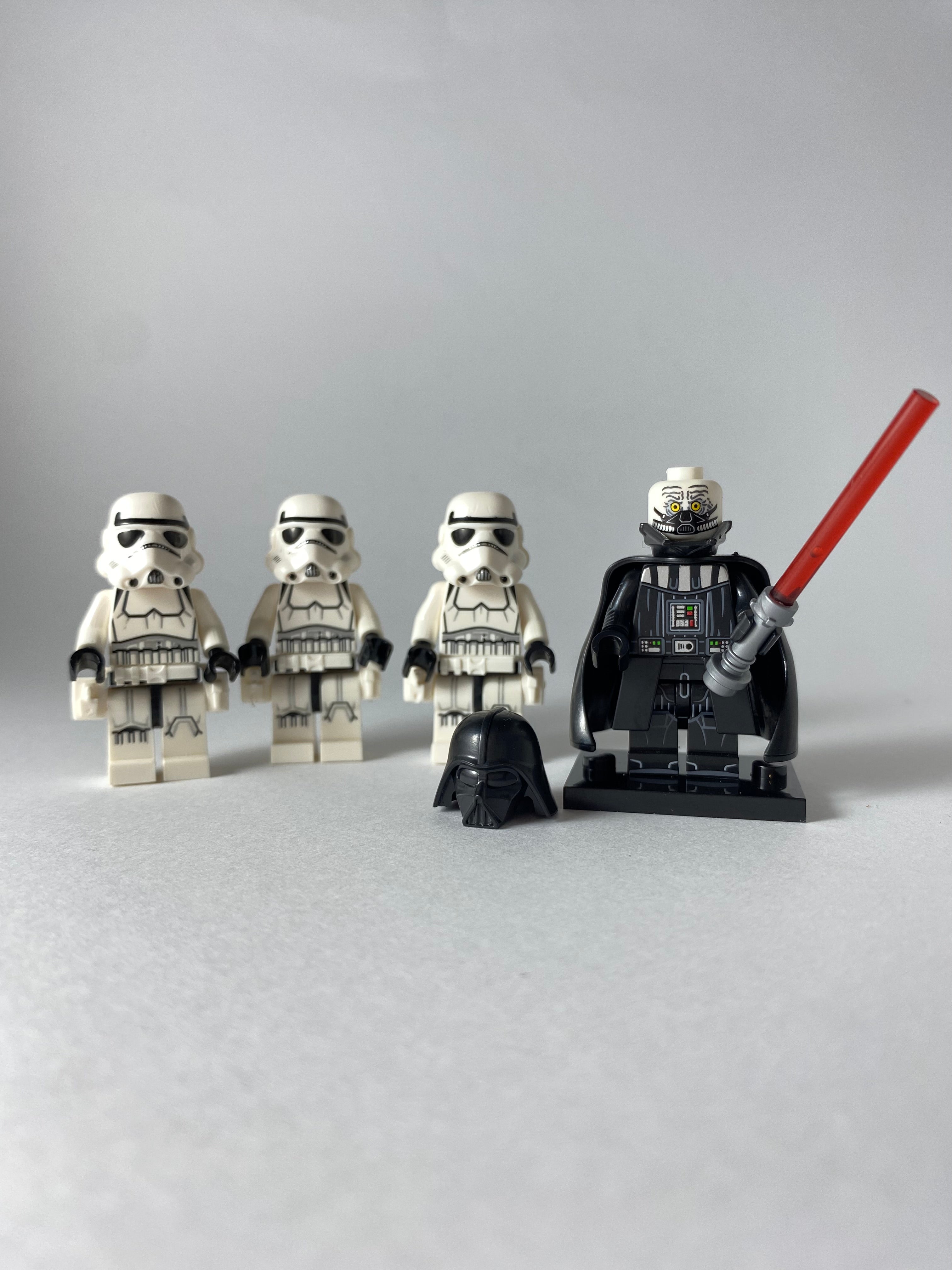 3 Stormtrooper and Darth Vader