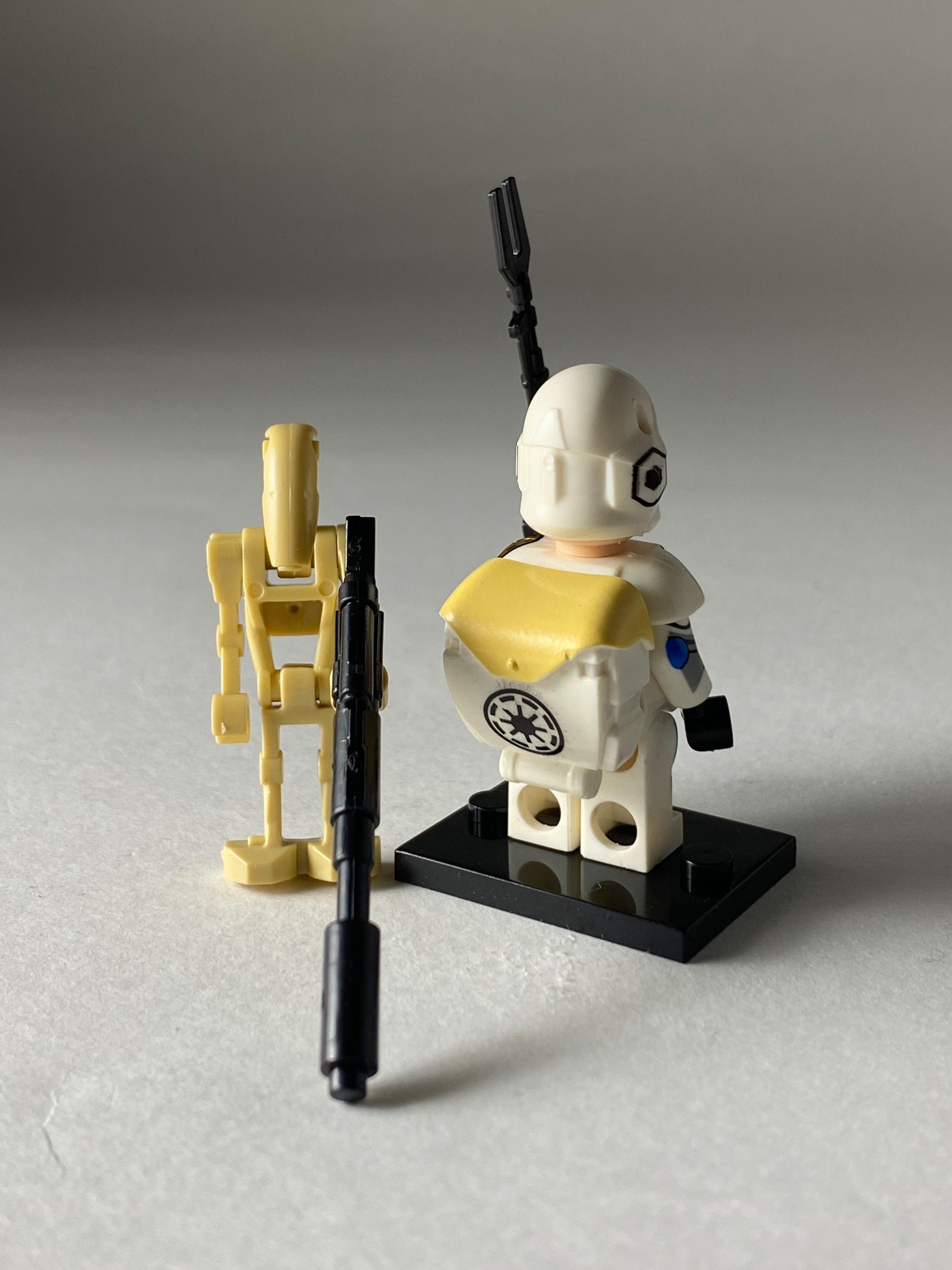 Legion Sniper Trooper and Battle Droid