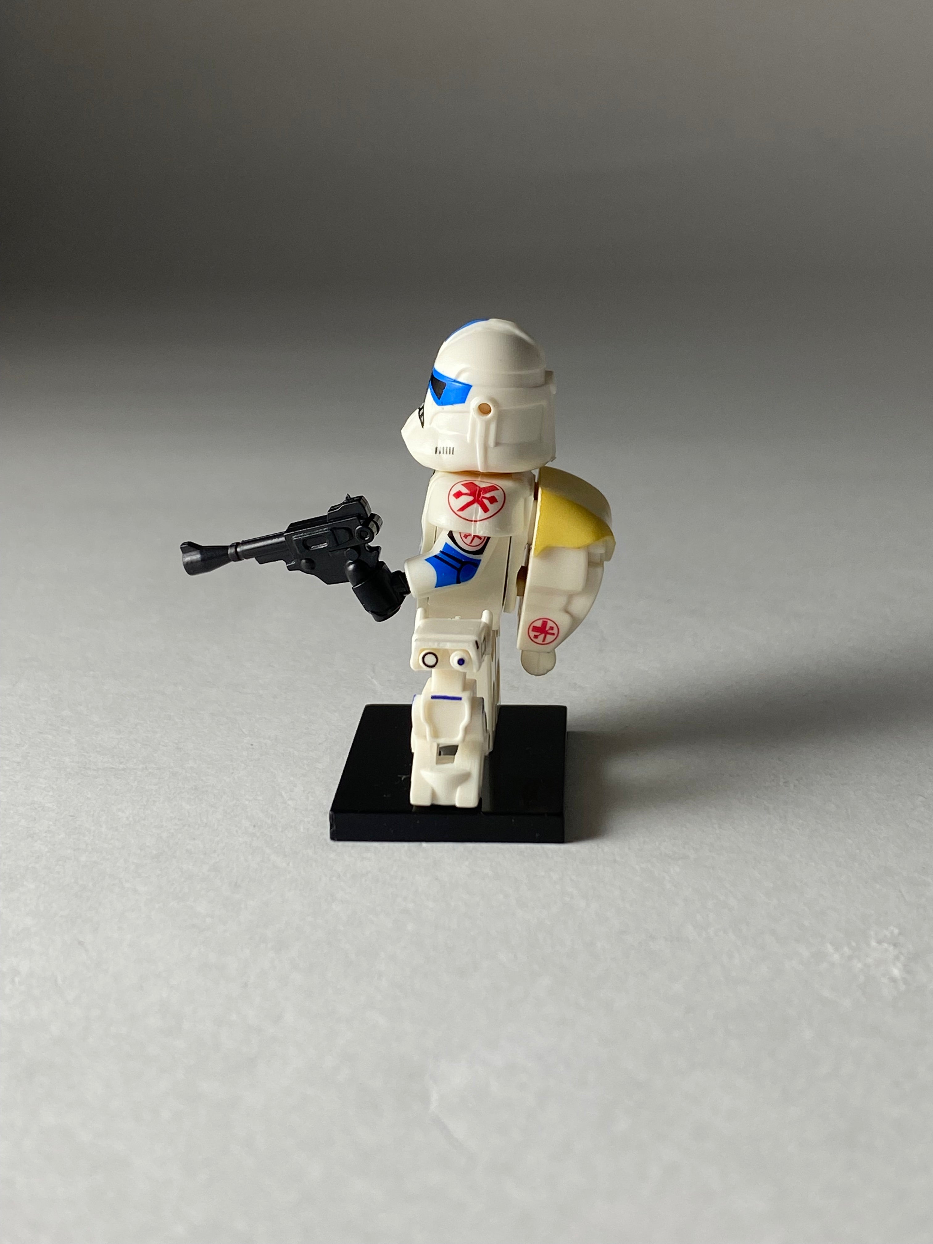Clone Medic Trooper and BD Droid