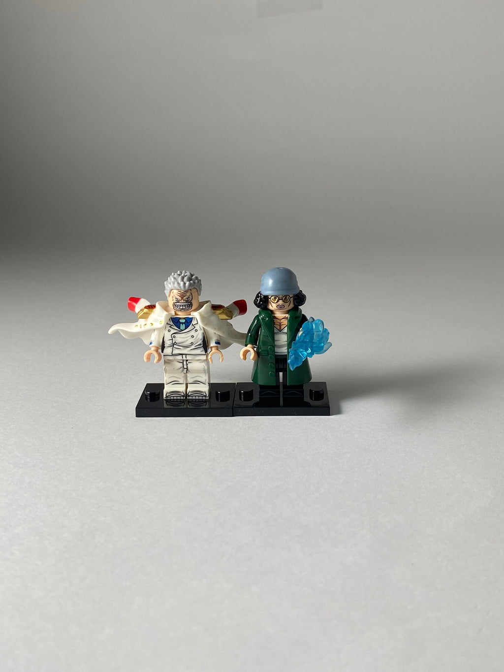 Monkey D. Garp vs Aokiji