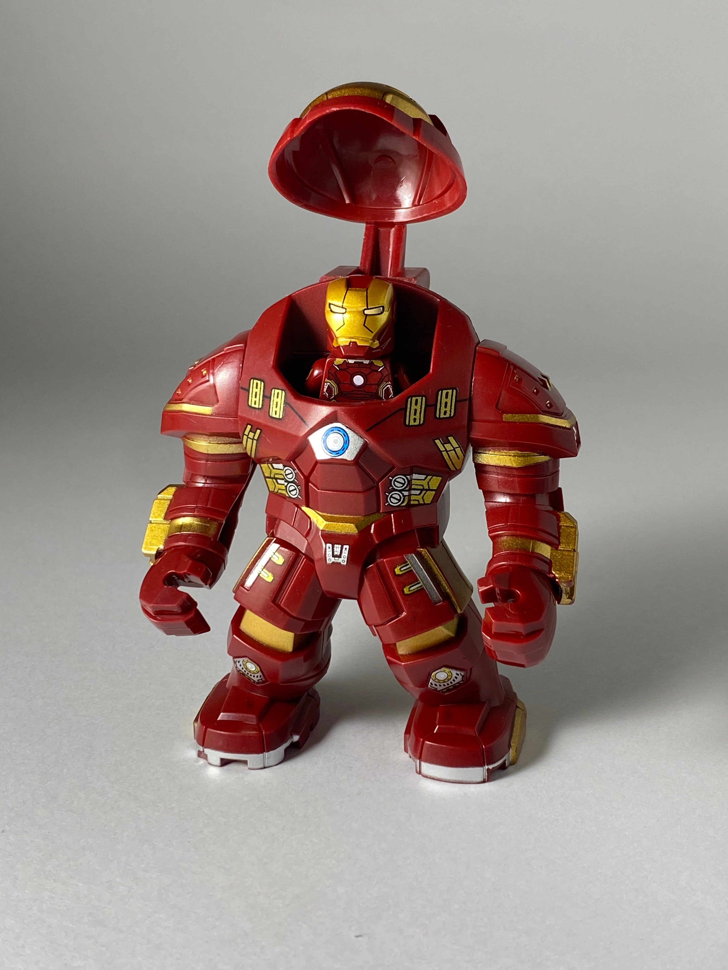 Hulkbuster and Iron Man