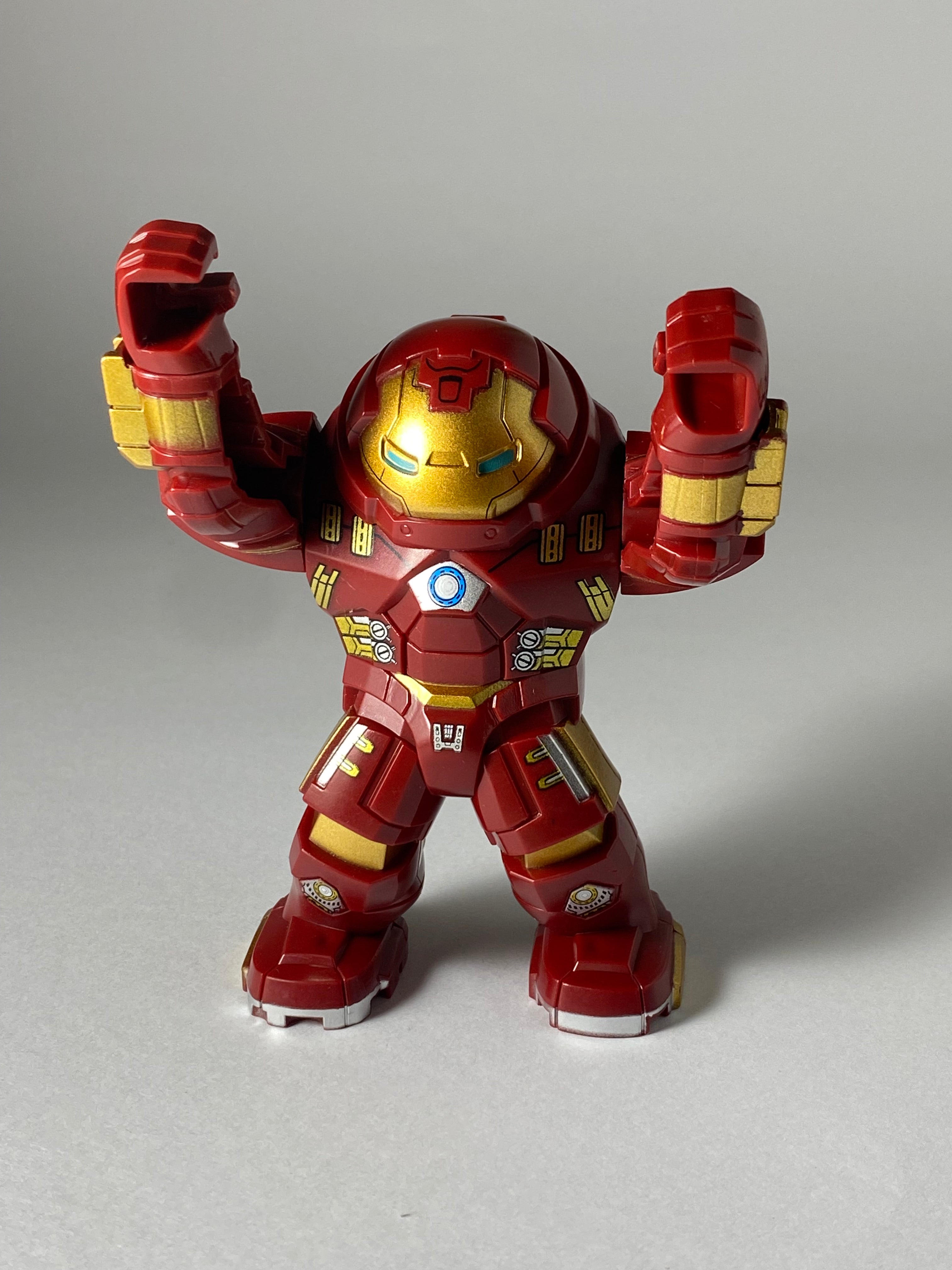 Hulkbuster and Iron Man