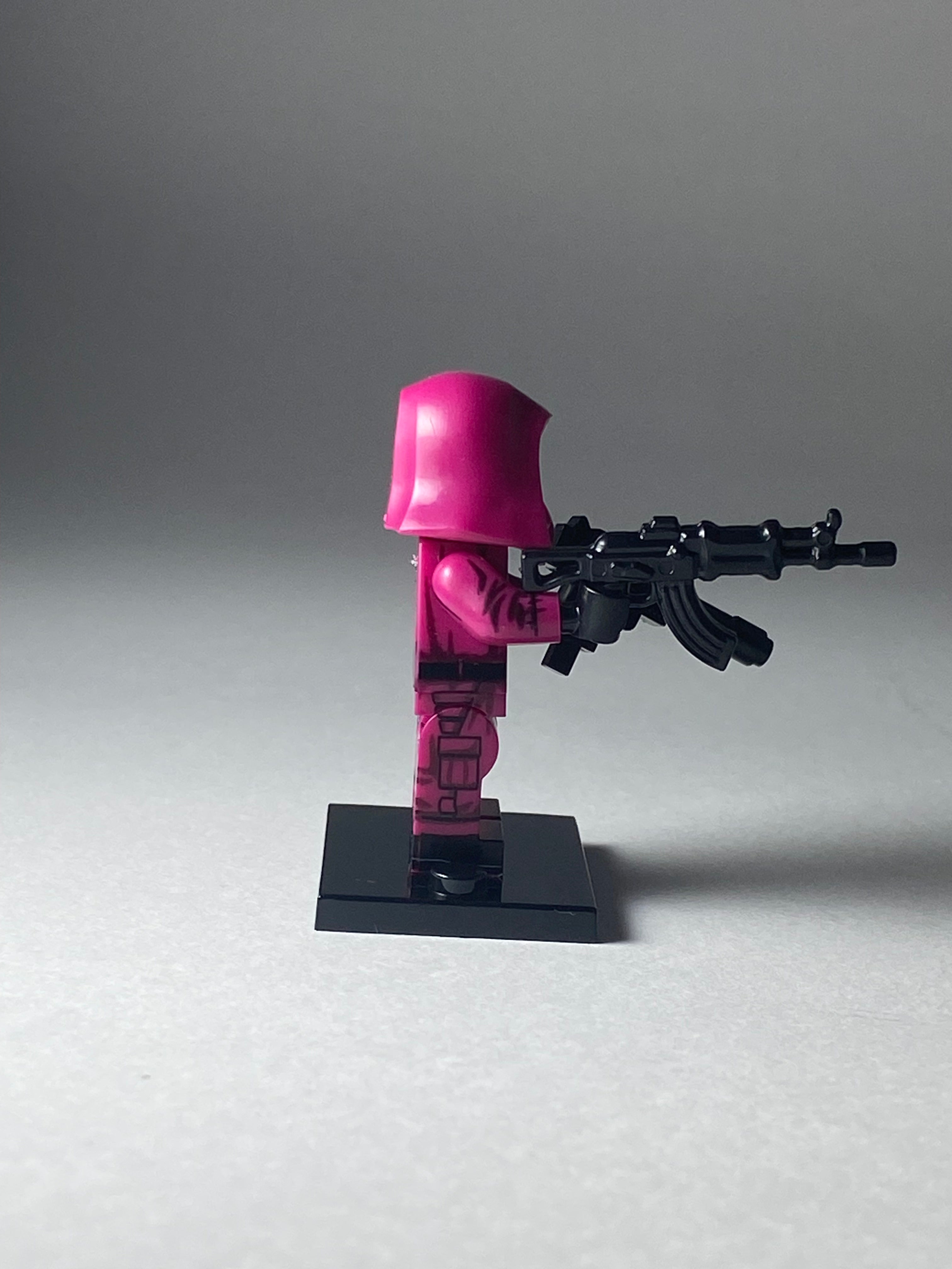 Circle Pink Guard Squid Game