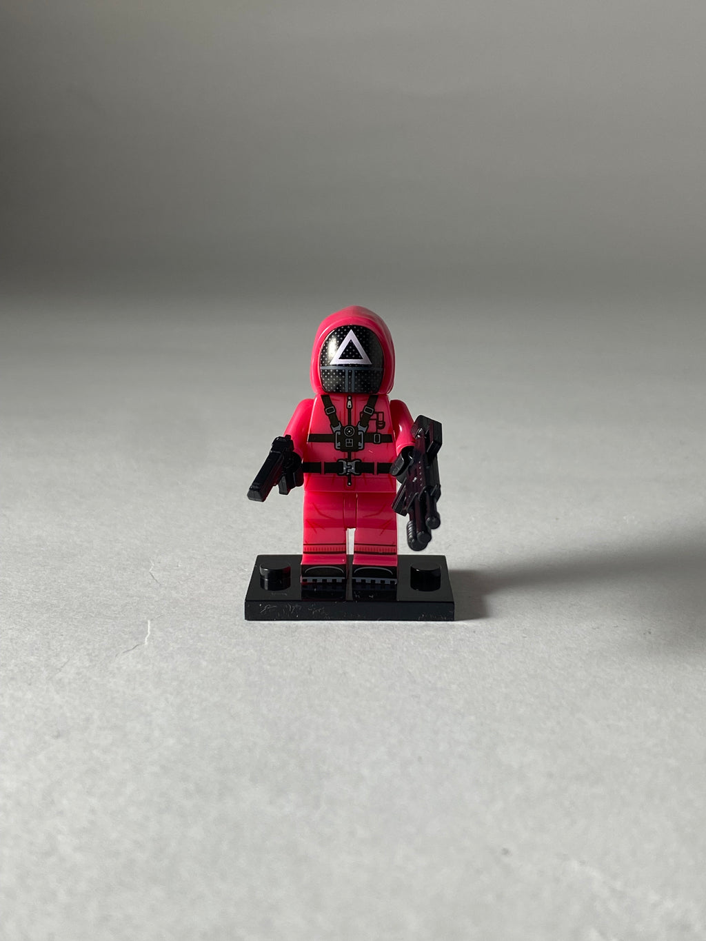 Triangle pink guard 2