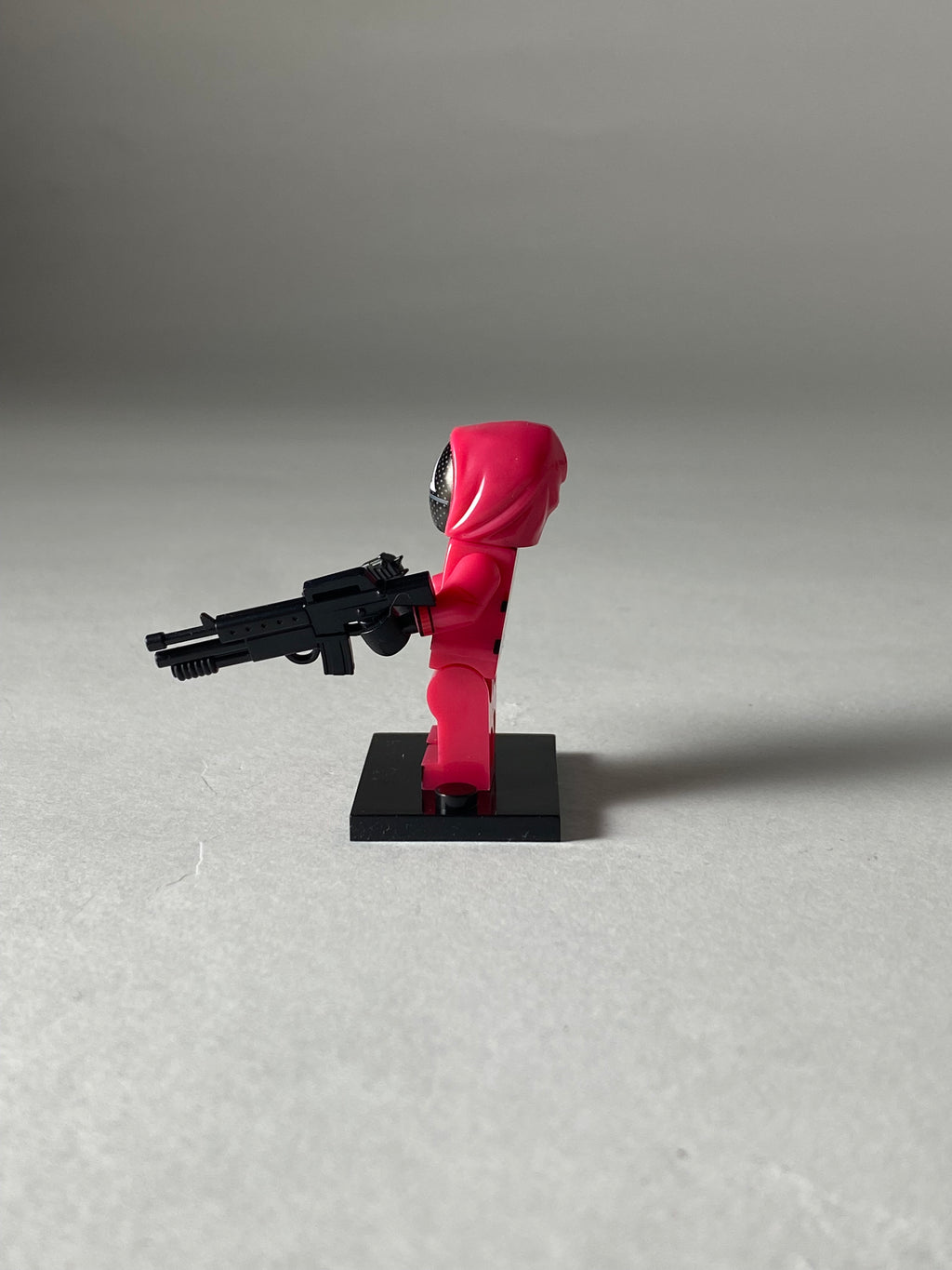 Triangle pink guard 2