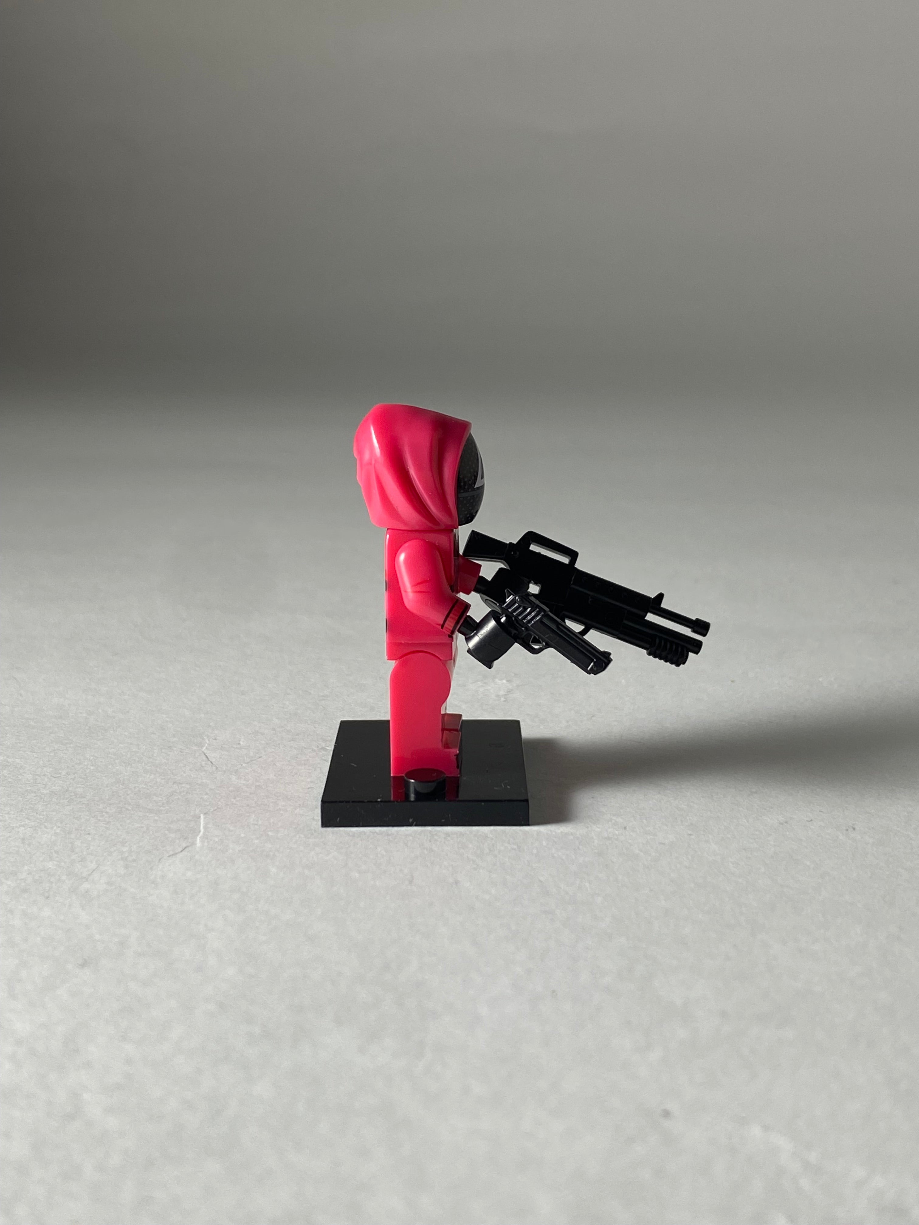 Triangle pink guard 2