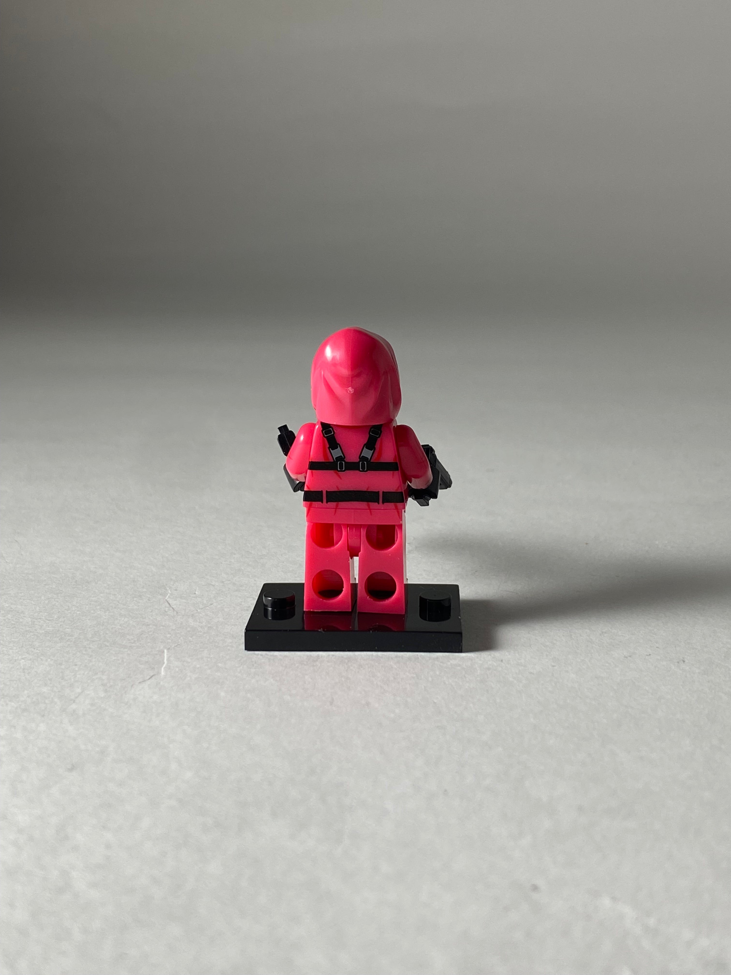 Triangle pink guard 2